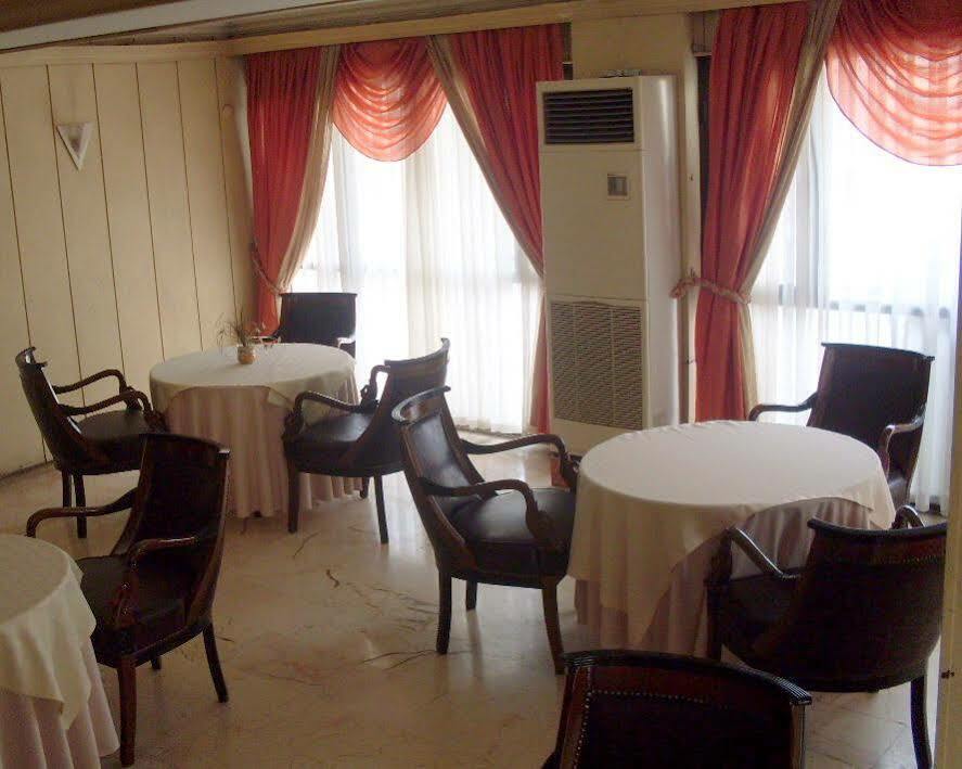 Hotel Kocaman อิซมีร์ ภายนอก รูปภาพ