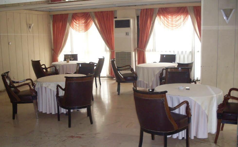 Hotel Kocaman อิซมีร์ ภายนอก รูปภาพ