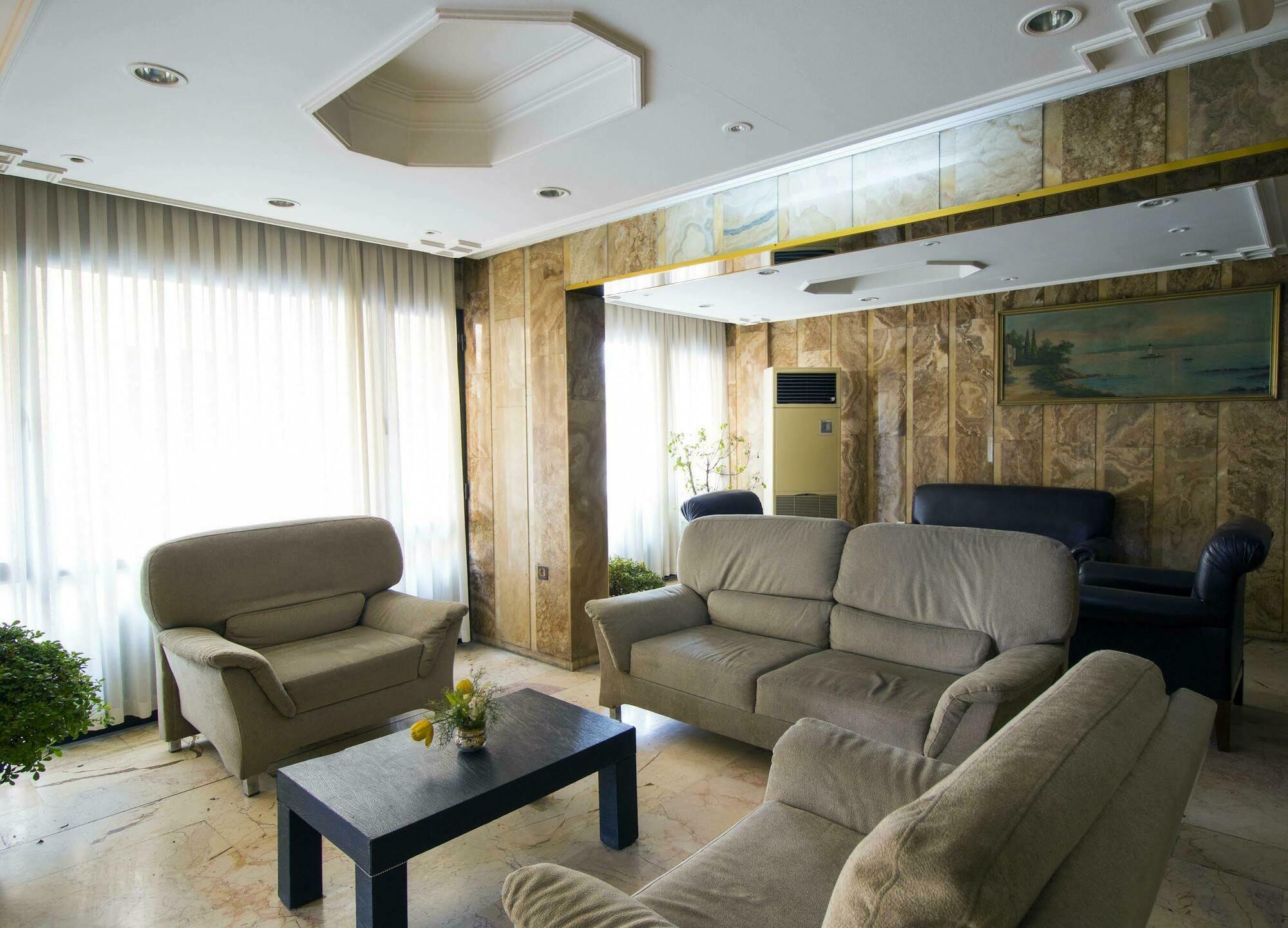 Hotel Kocaman อิซมีร์ ภายนอก รูปภาพ